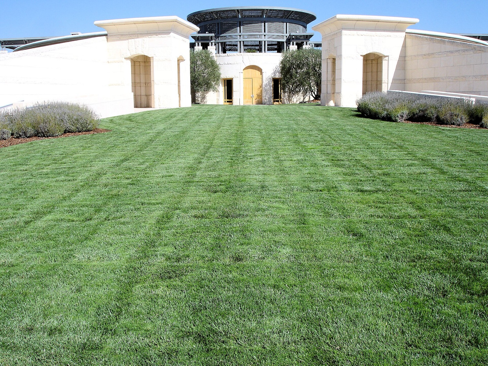 Opus One, Oakville