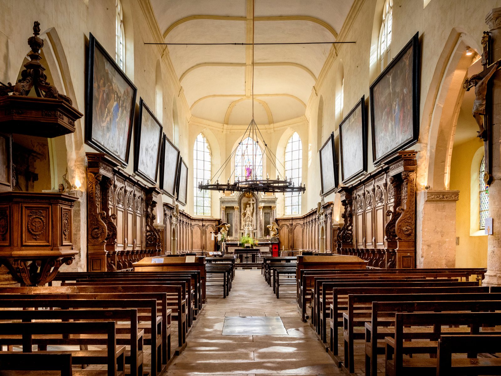 Interior of the Saint-Pierre Abbey of Hautvillers with the grave of Dom Pérignon, Champagne, France